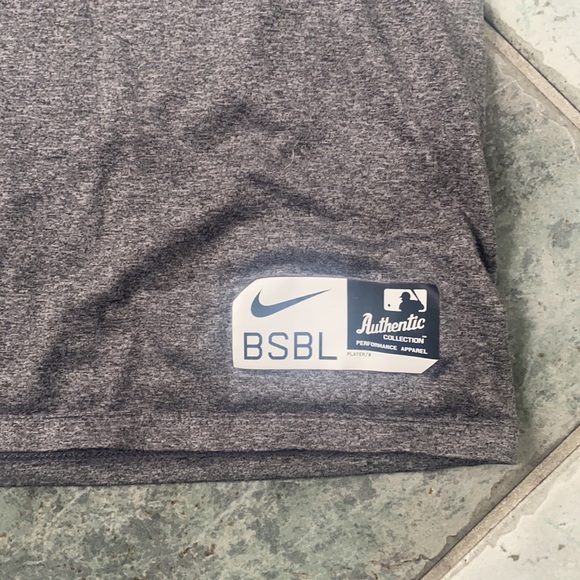 Bluejays Dri-fit Nike Tee 3/4 - Picture 4 of 5